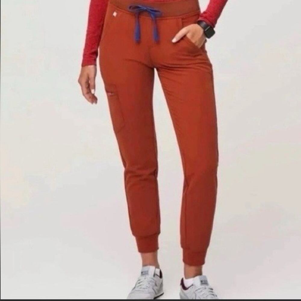 Figs Zamora Jogger‎ Scrub Pants Womens Size XL/P Petite Auburn Rust Brown Orange